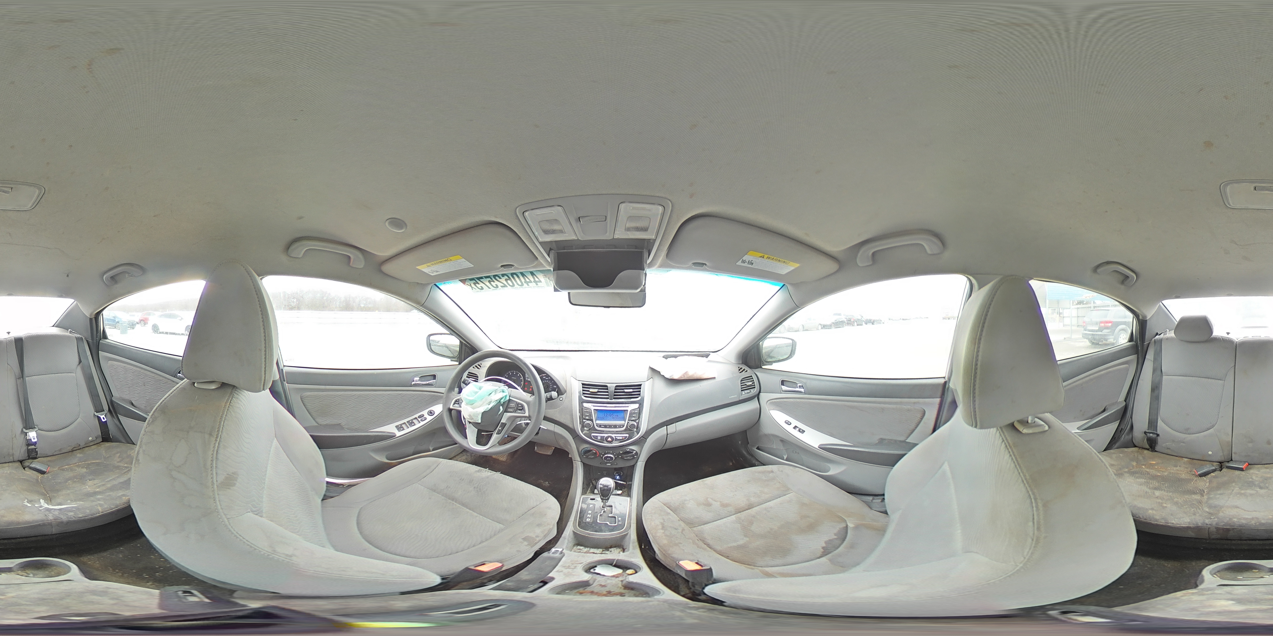 2014 Hyundai Accent - Image 12