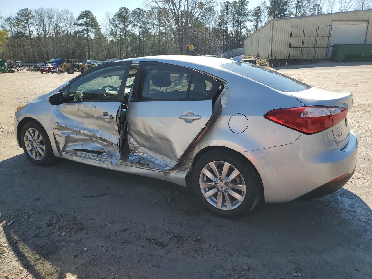 2015 Kia Forte - Image 2