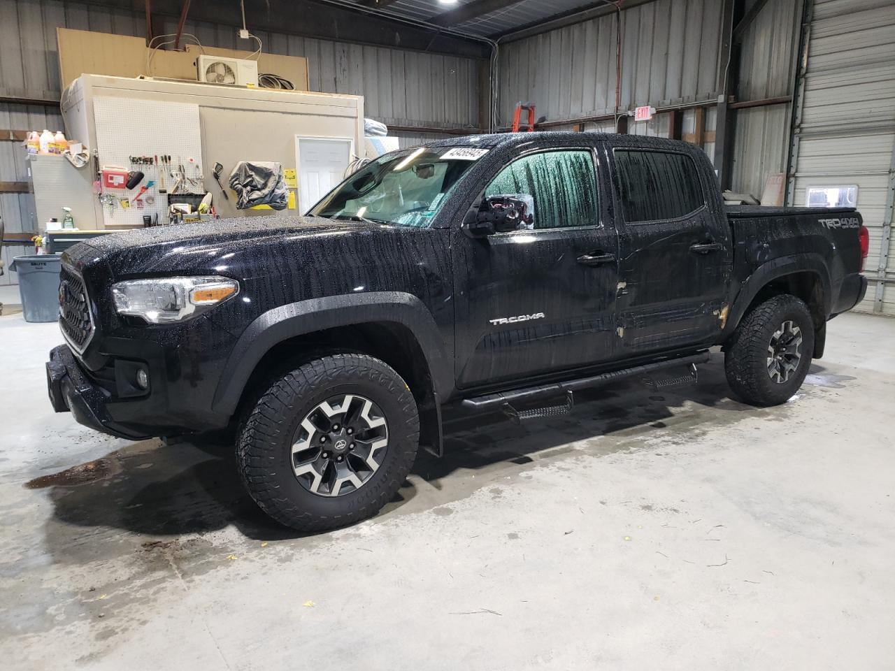 2018 Toyota Tacoma Double Cab zu verkaufen in Rogersville, MO - Side