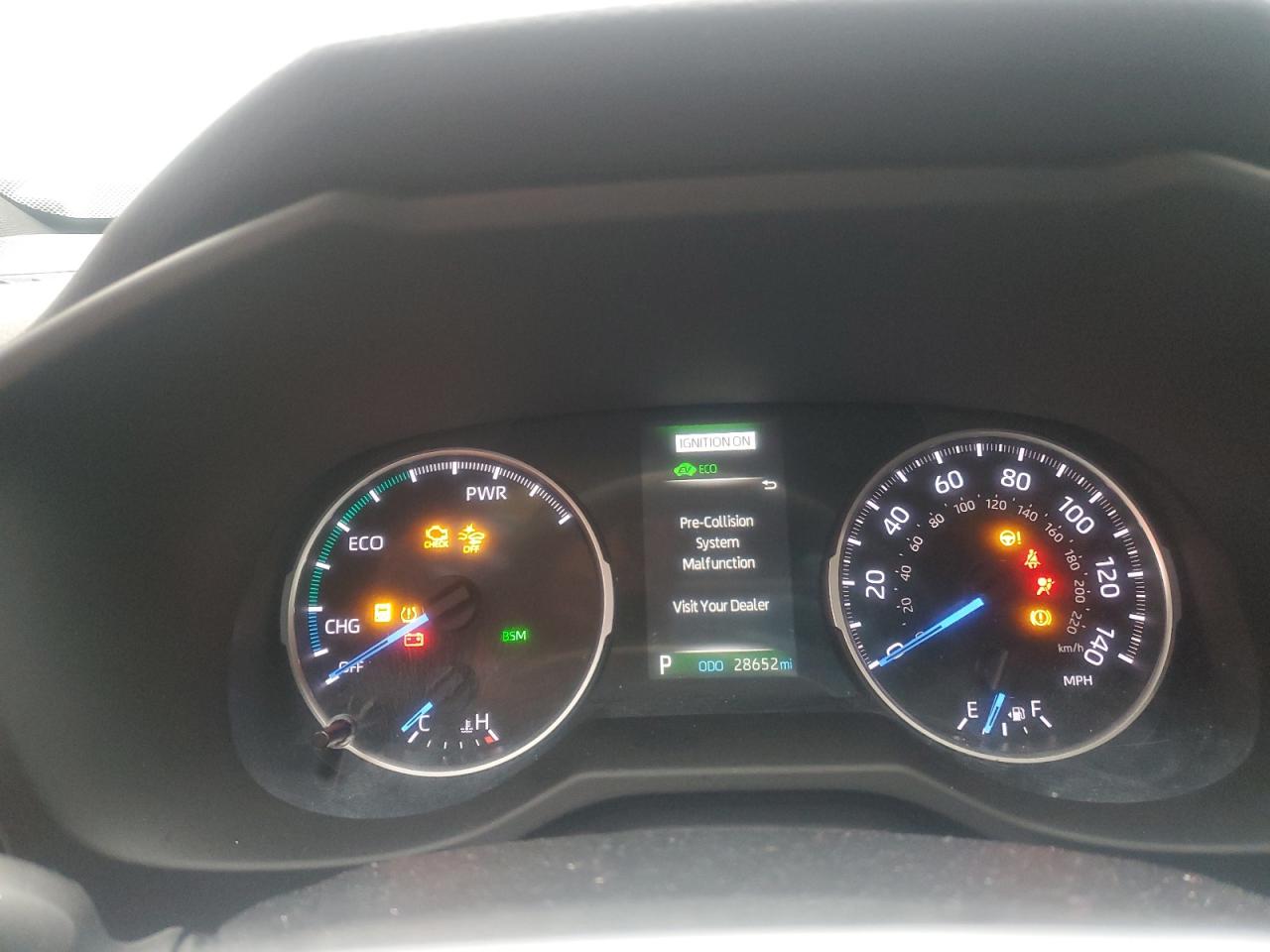 2022 Toyota RAV 4 - Image 9