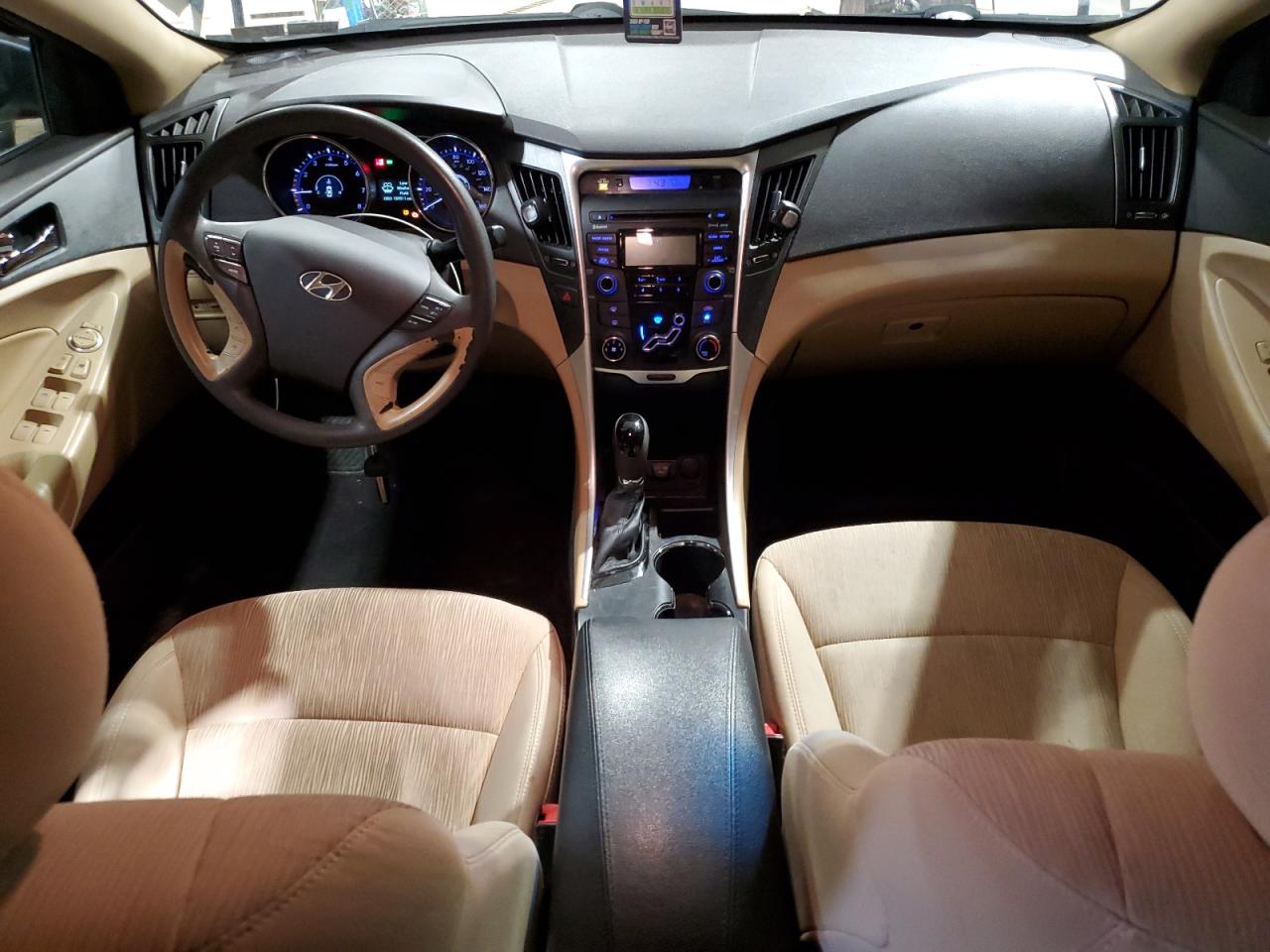 2013 Hyundai Sonata - Image 8