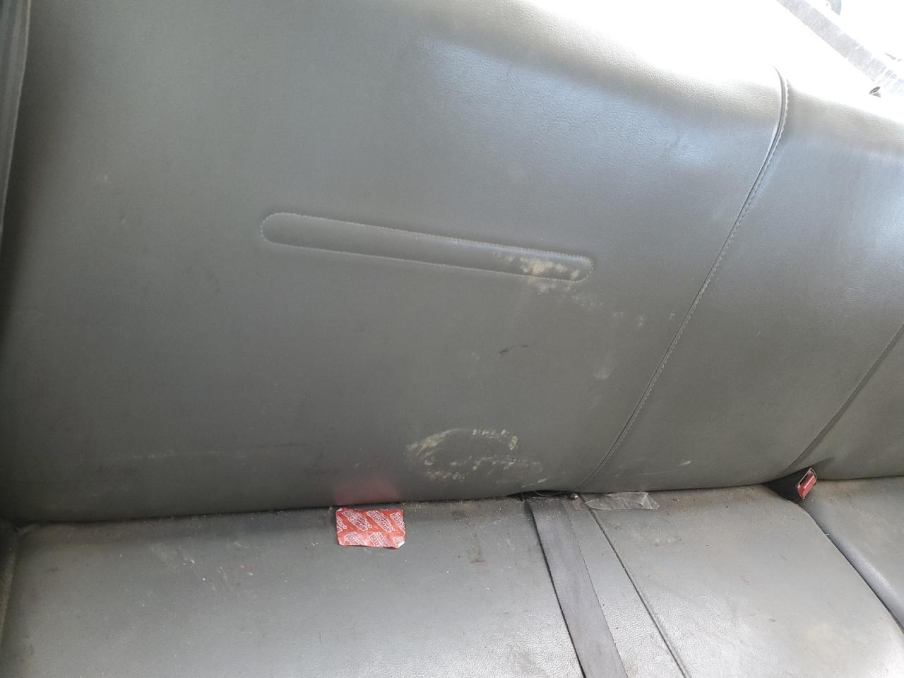 2004 Ford F250 - Image 10