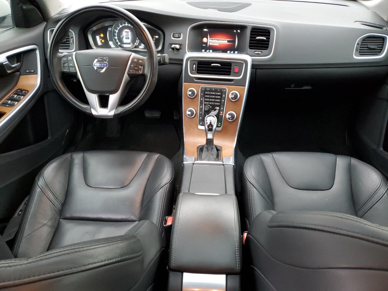 2016 Volvo S60 - Image 8