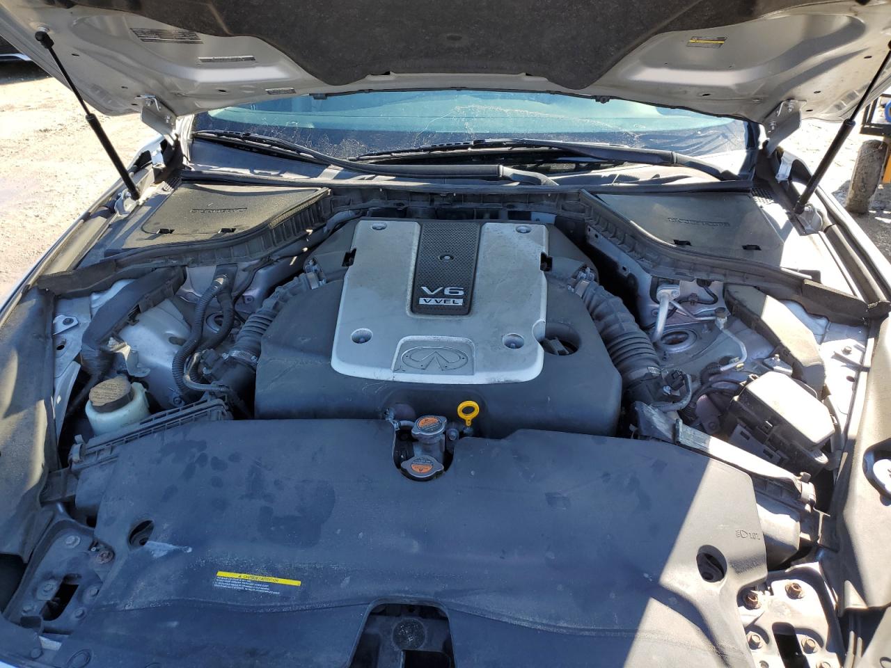 2014 Infiniti Q50 - Image 13