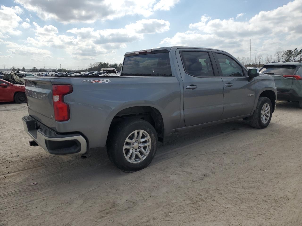 2020 Chevrolet Silverado - Image 3