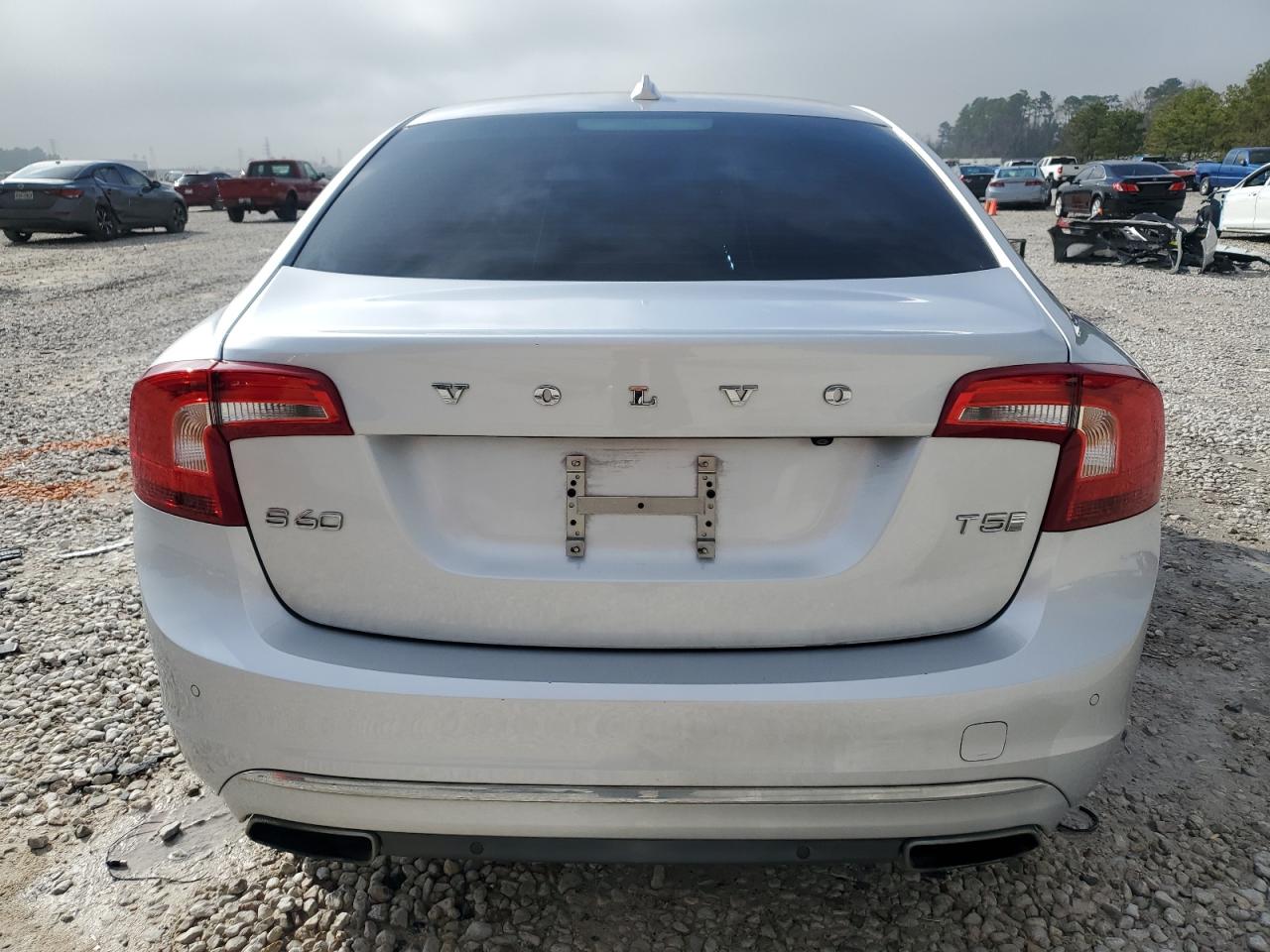 2017 Volvo S60 - Image 6