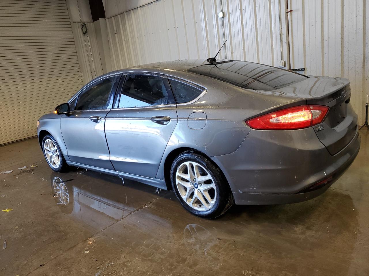 2014 Ford Fusion - Image 2