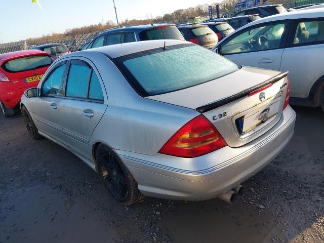 2002 MERCEDES BENZ C32 AMG