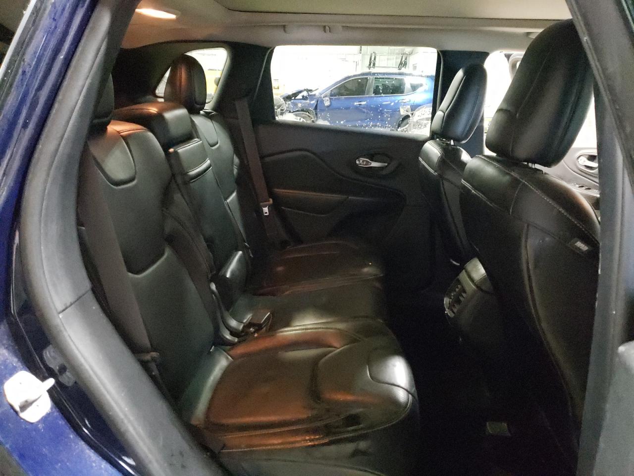 2014 Jeep Grand Cherokee - Image 11