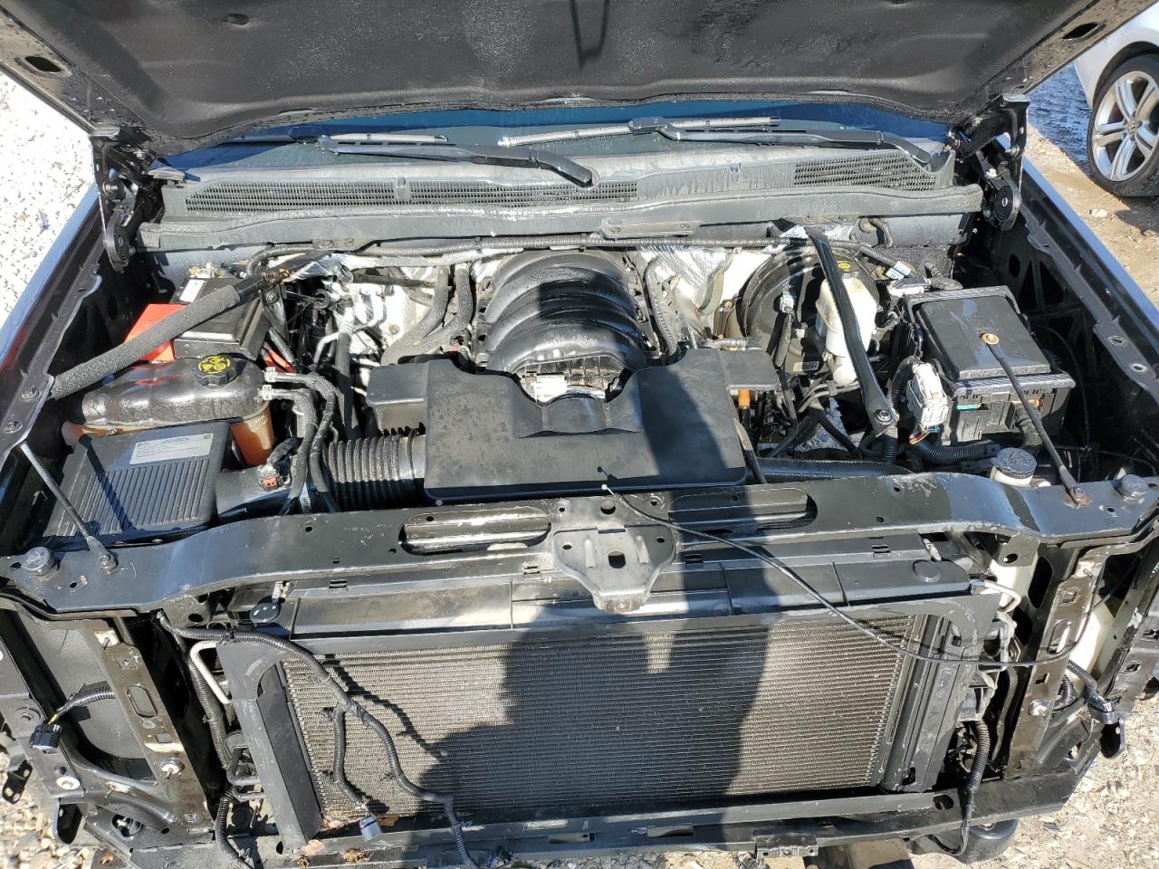 2015 Chevrolet Silverado - Image 11