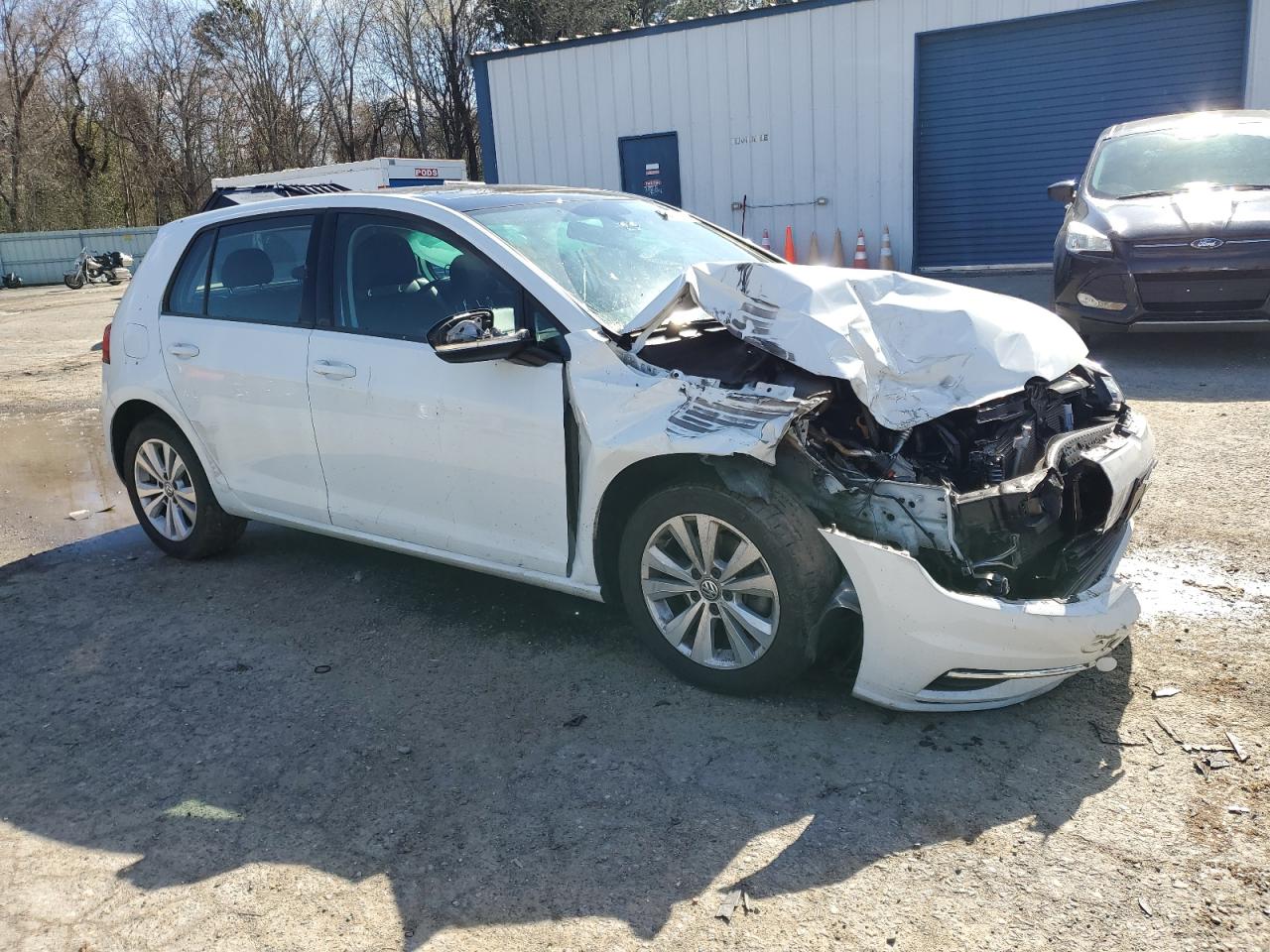 2018 Volkswagen Golf - Image 4