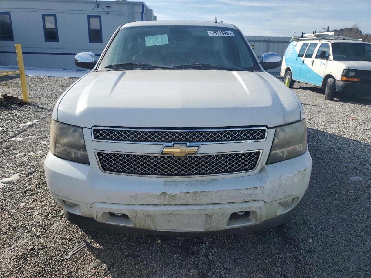 2011 Chevrolet Suburban - Image 5