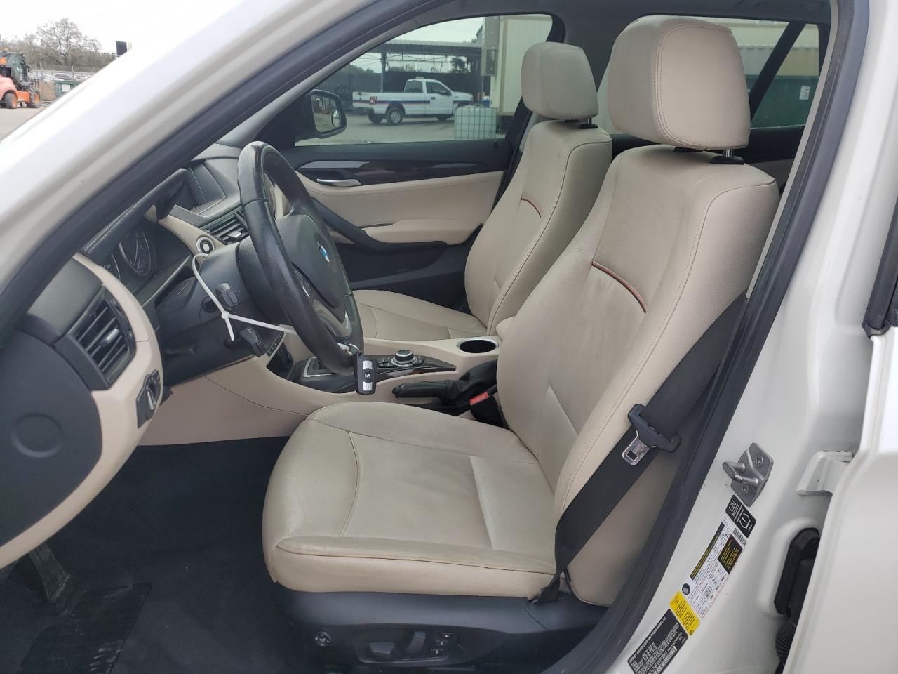 2015 BMW X1 - Image 7