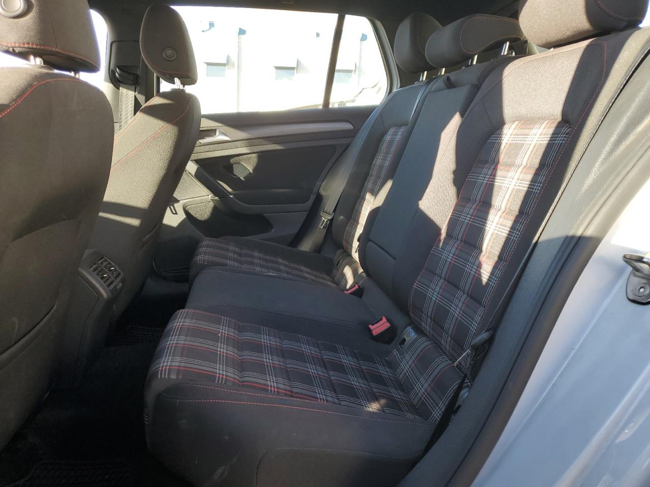 2019 Volkswagen GTI - Image 10