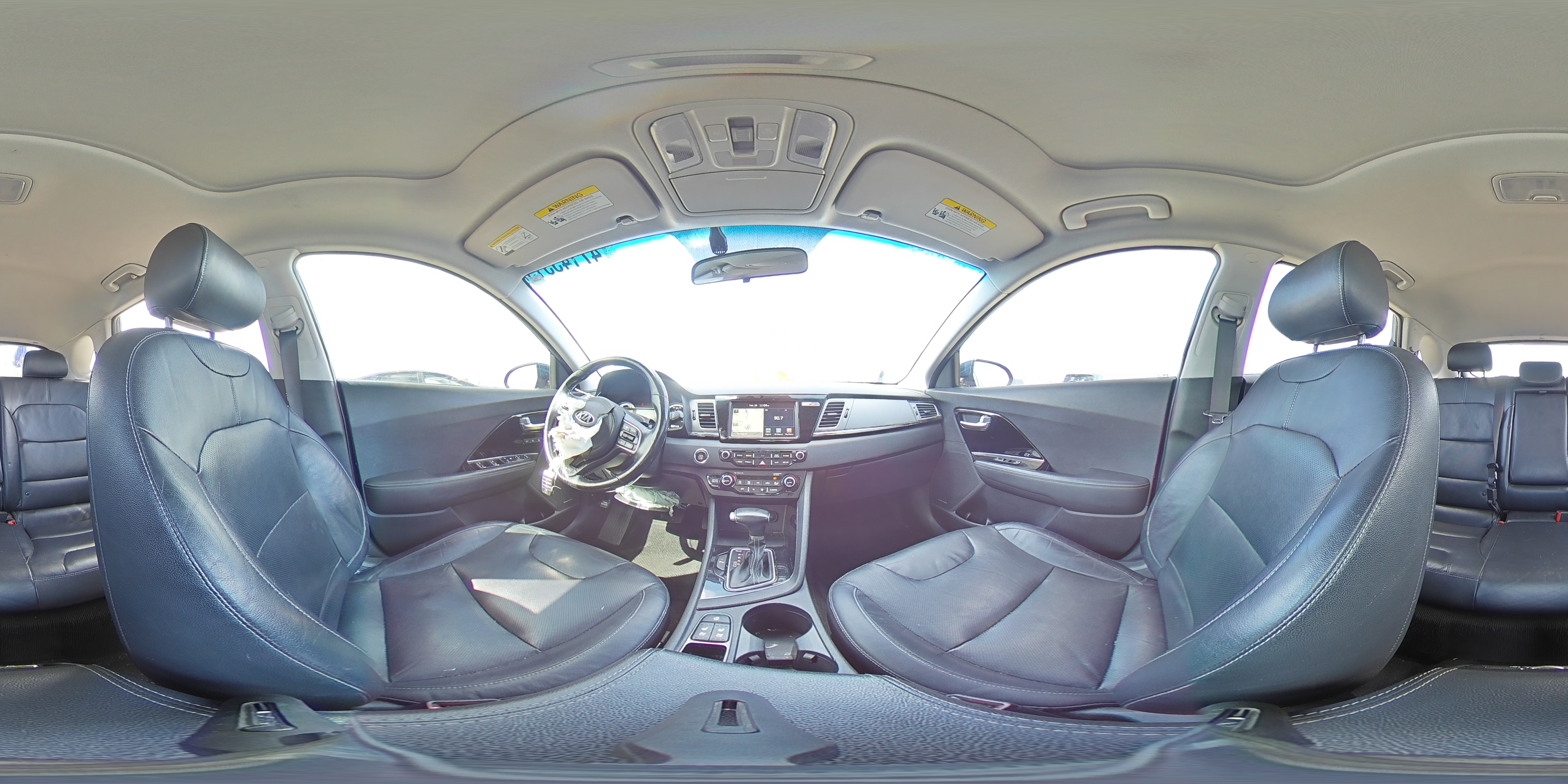 2017 Kia Niro - Image 14