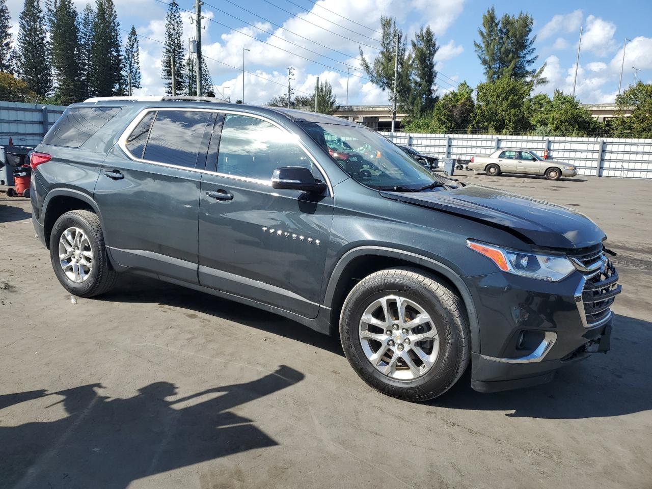 2018 Chevrolet Traverse - Image 4