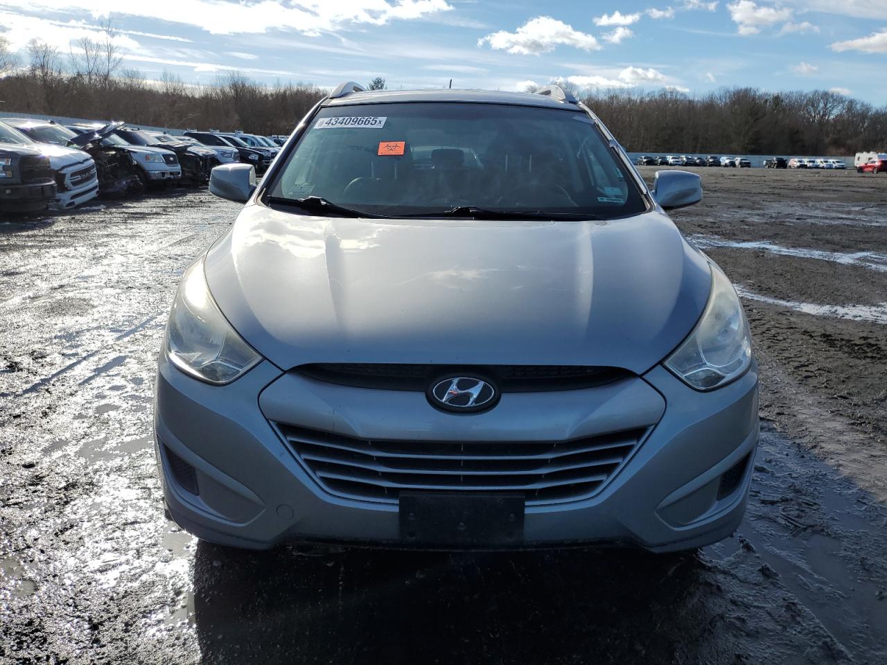 2010 Hyundai Tucson - Image 5