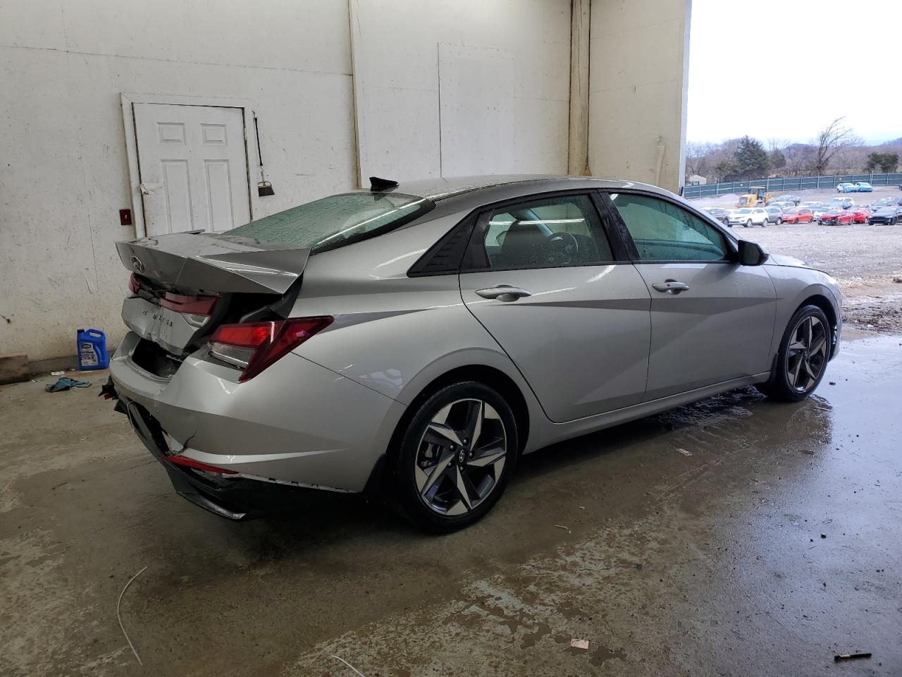 2023 Hyundai Elantra - Image 3