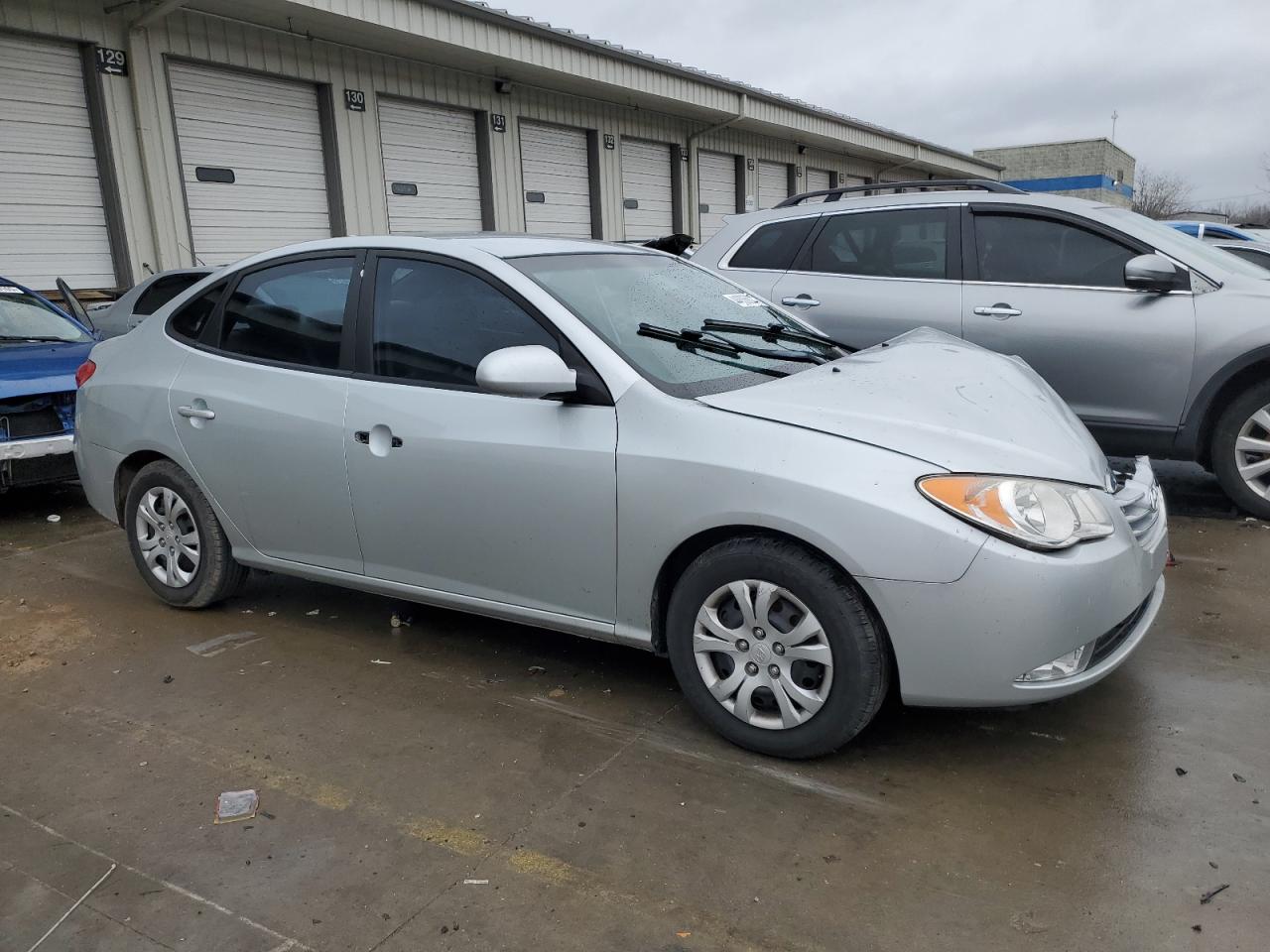 2010 Hyundai Elantra - Image 4