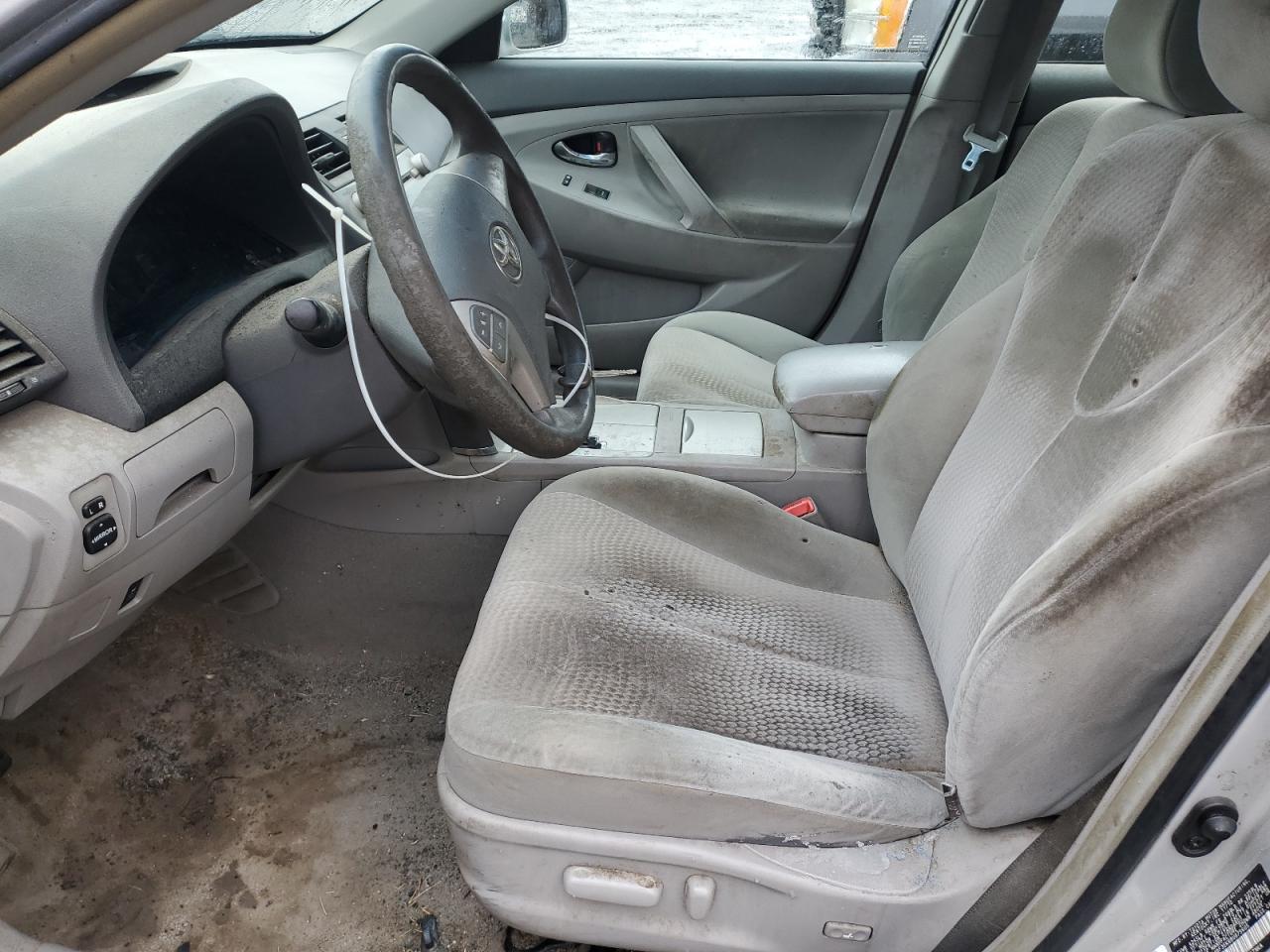 2011 Toyota Camry - Image 7