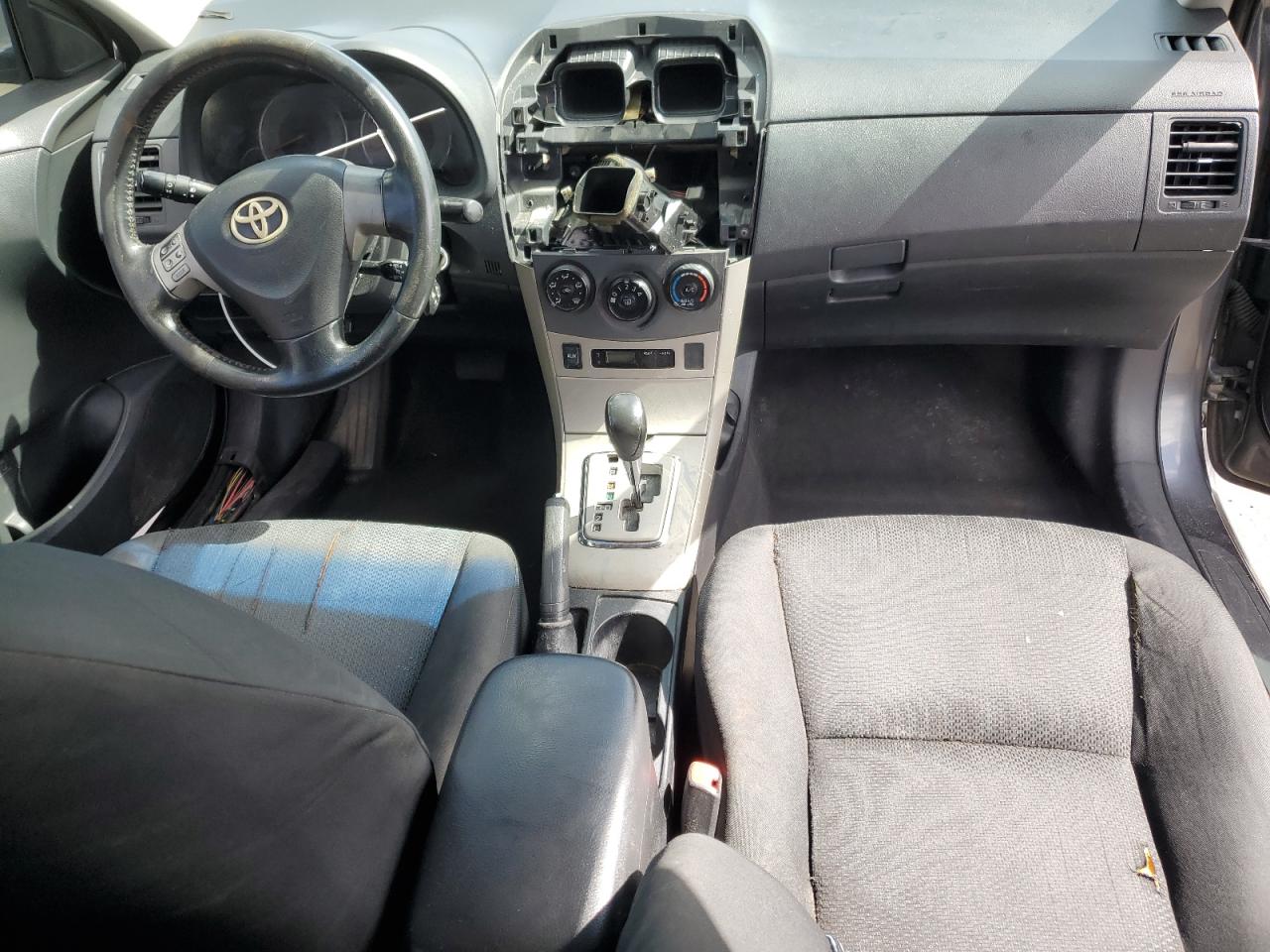 2010 Toyota Corolla - Image 8