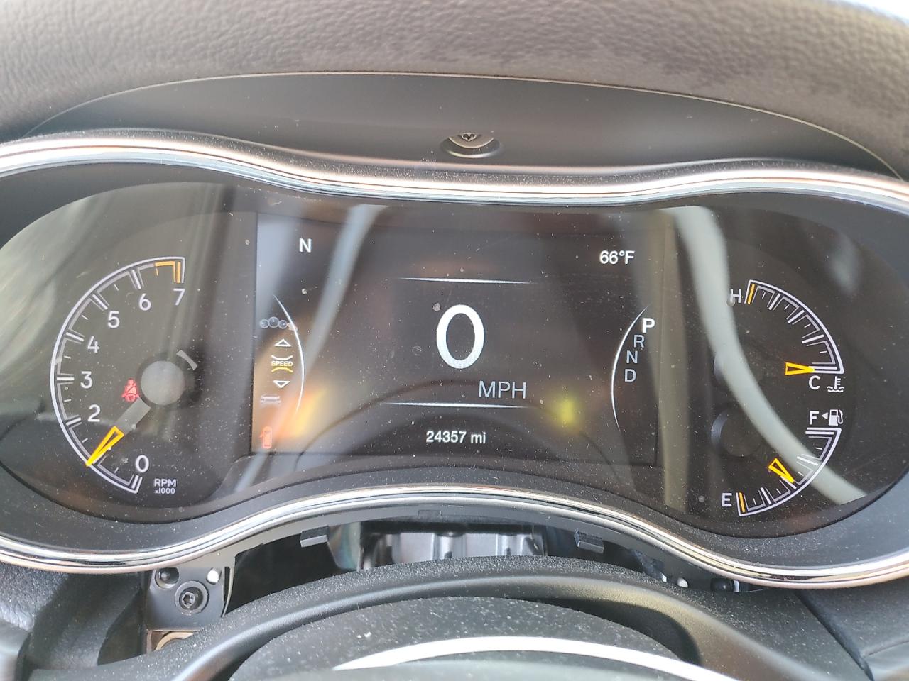 2020 Jeep Grand Cherokee - Image 9