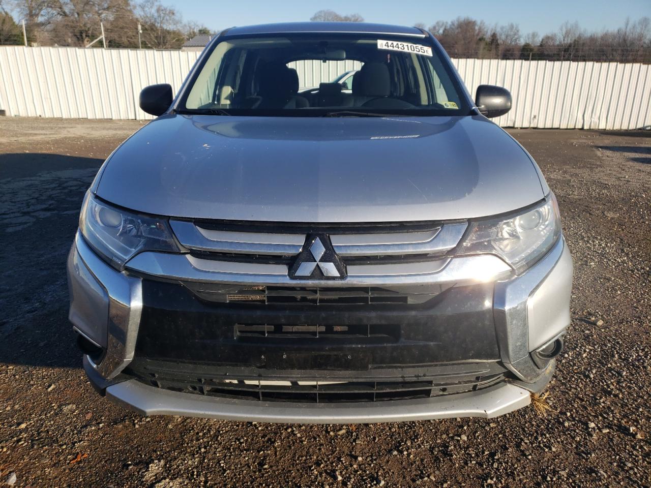 2016 Mitsubishi Outlander - Image 5