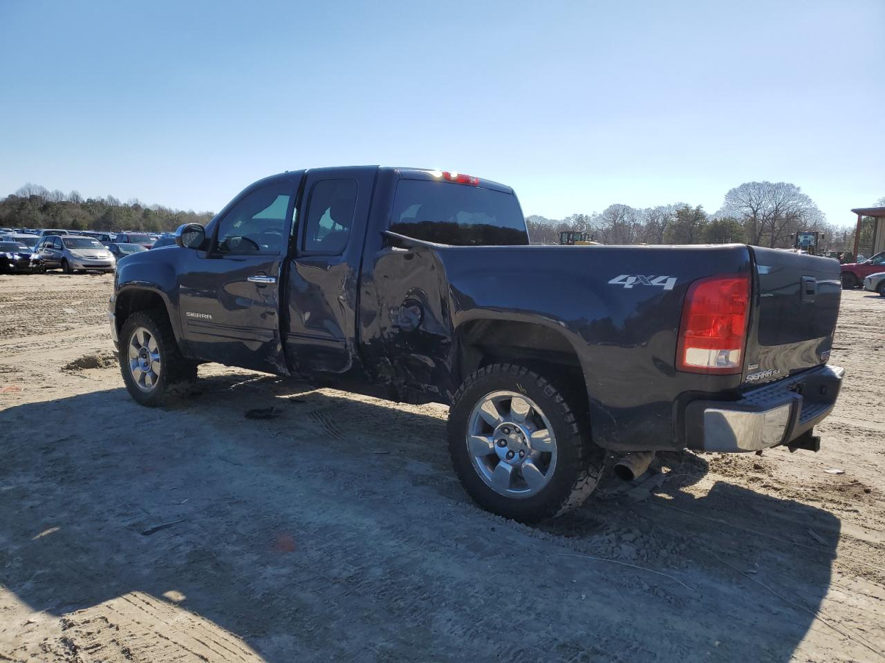 2010 GMC Sierra - Image 2