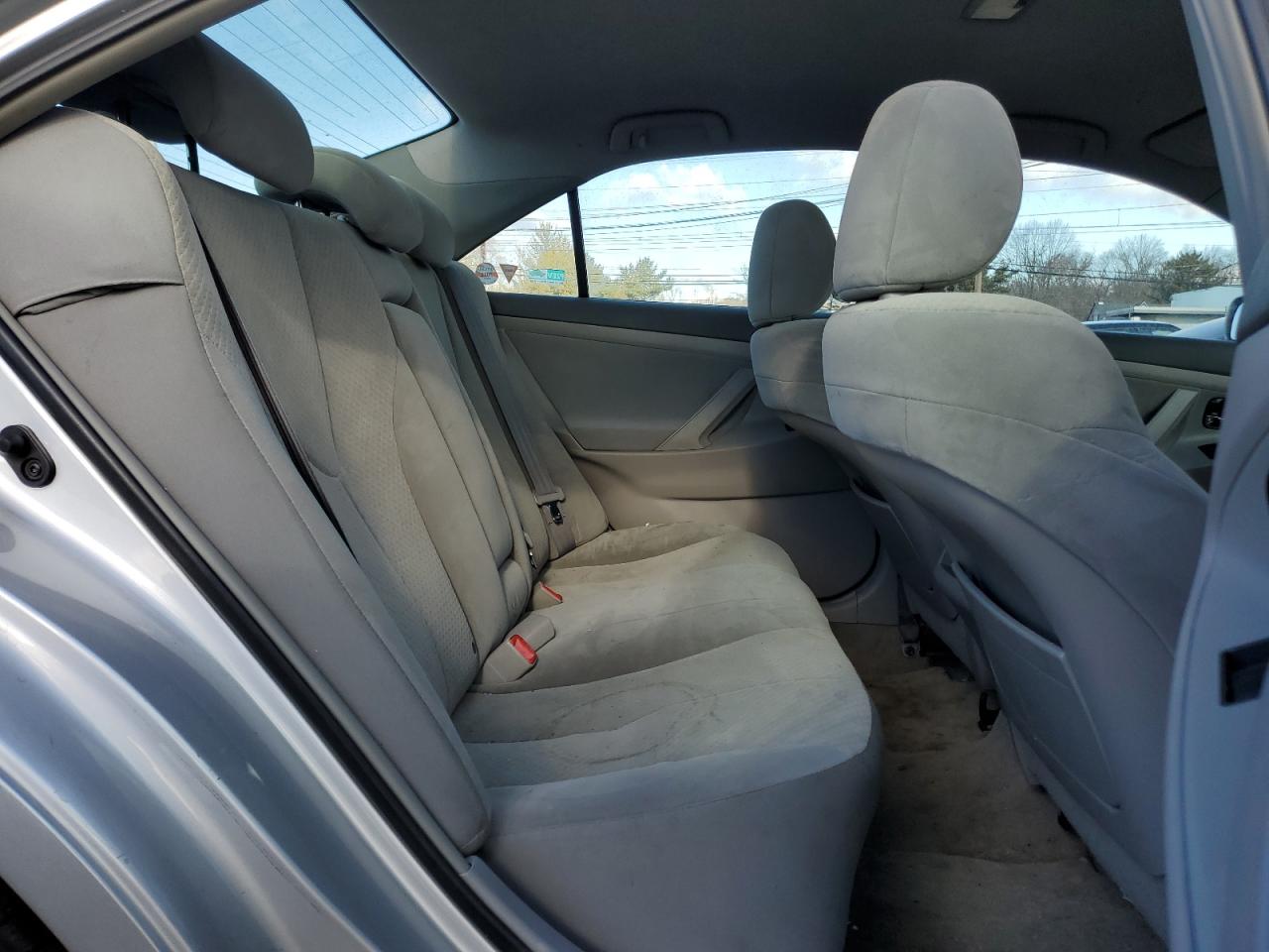 2009 Toyota Camry - Image 10