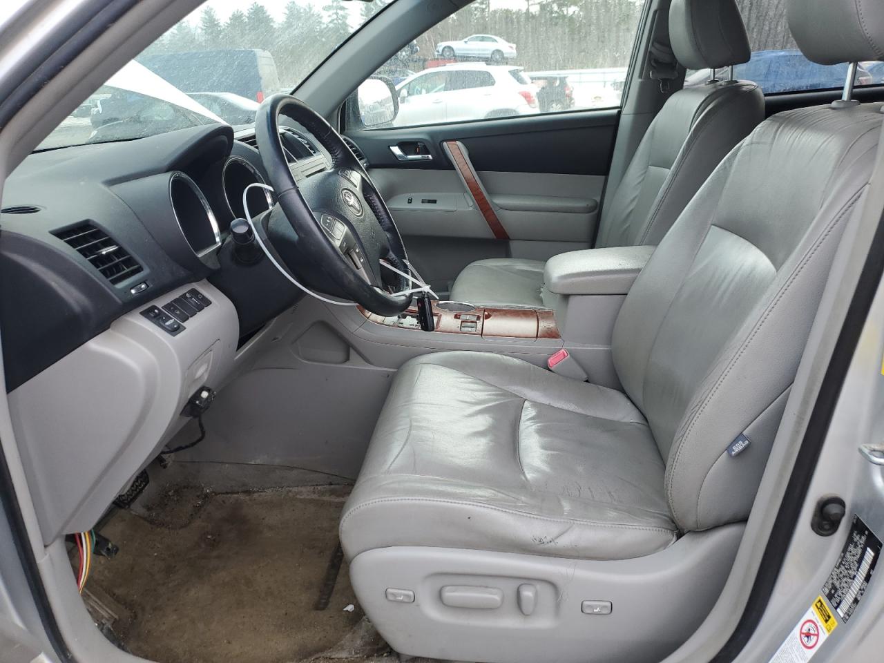 2010 Toyota Highlander - Image 7
