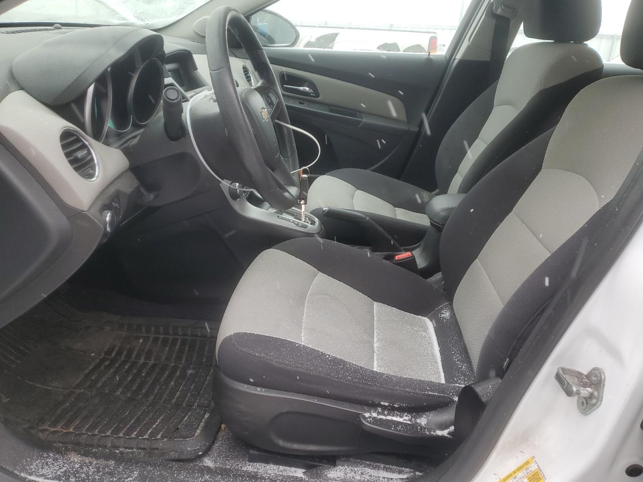 2013 Chevrolet Cruze - Image 7