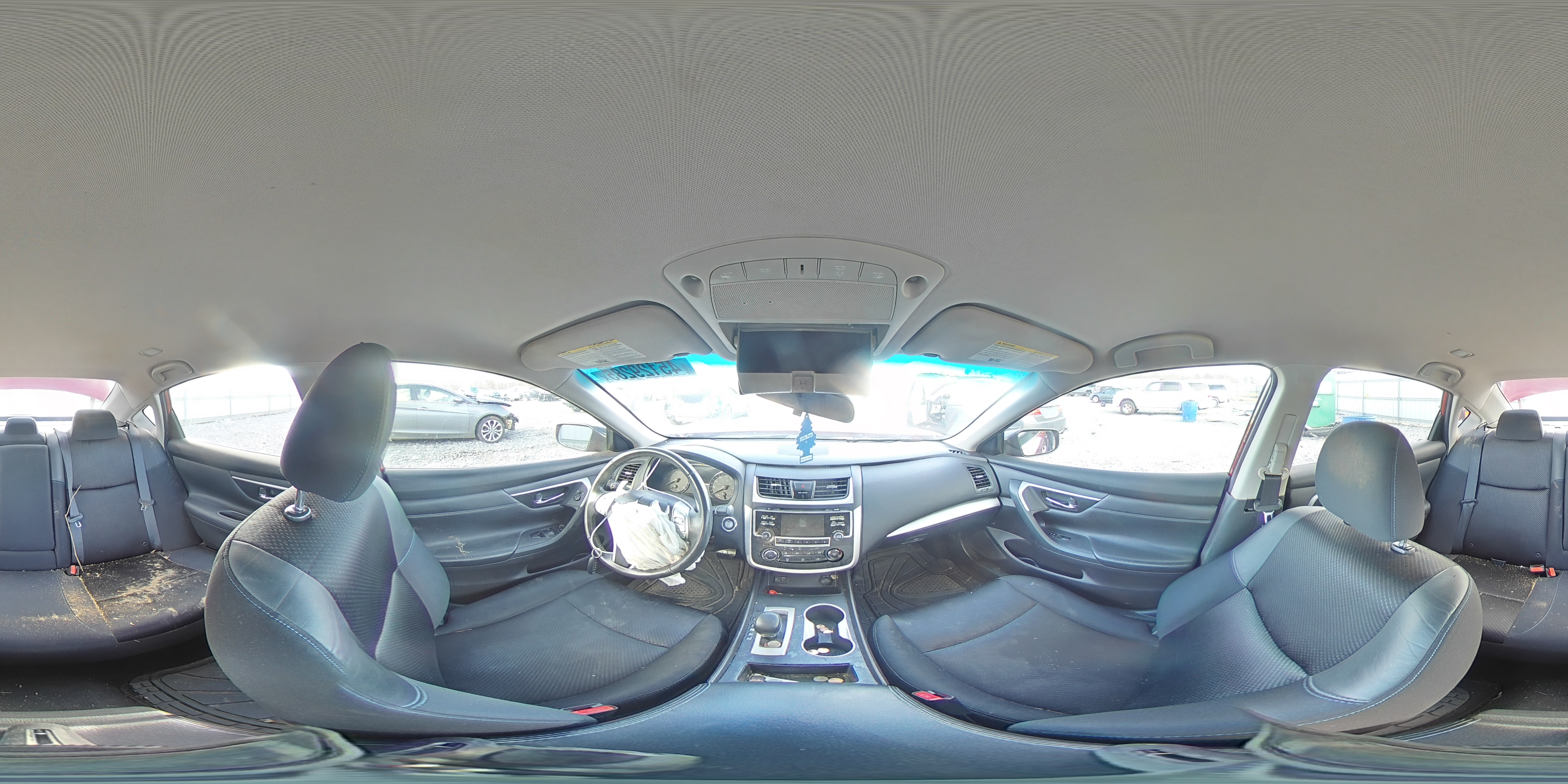 2017 Nissan Altima - Image 12