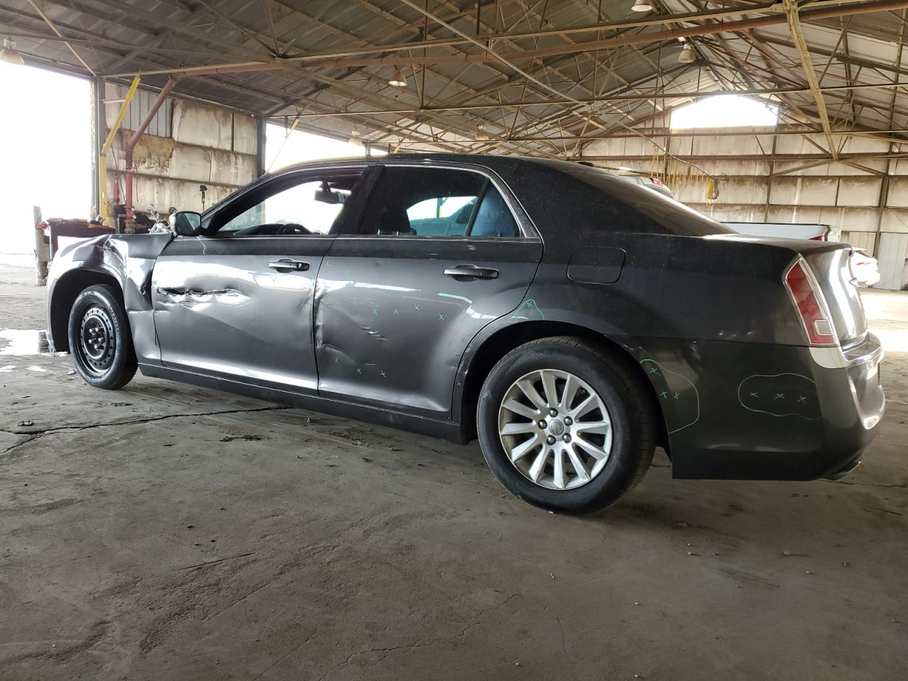 2014 Chrysler 300 - Image 2