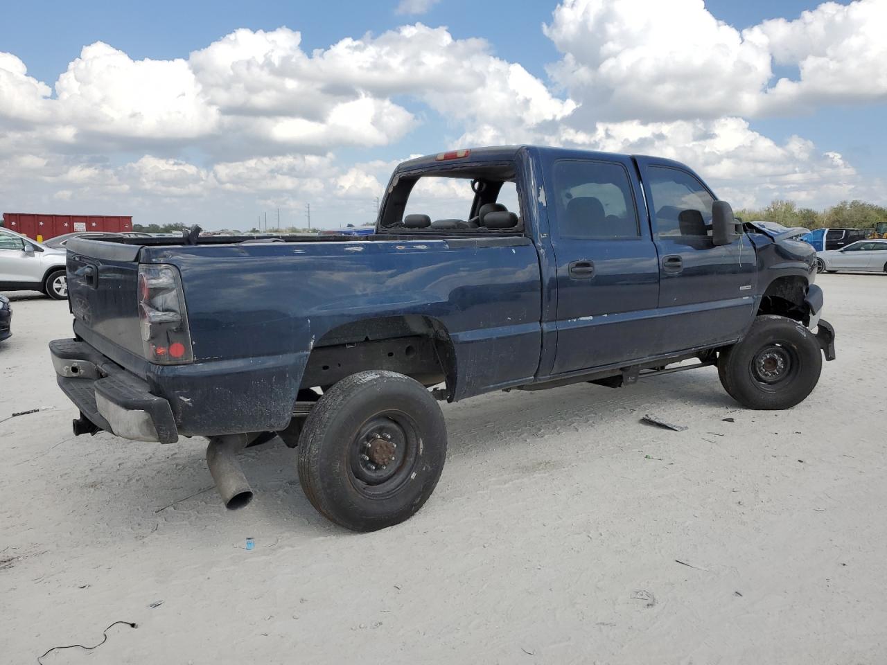 2006 Chevrolet Silverado - Image 3
