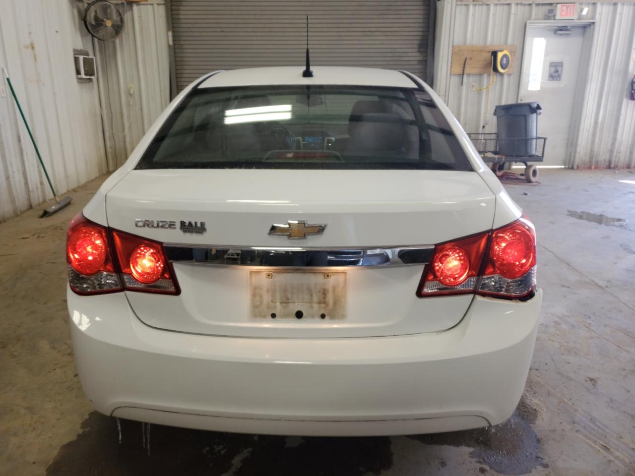 2013 Chevrolet Cruze - Image 6