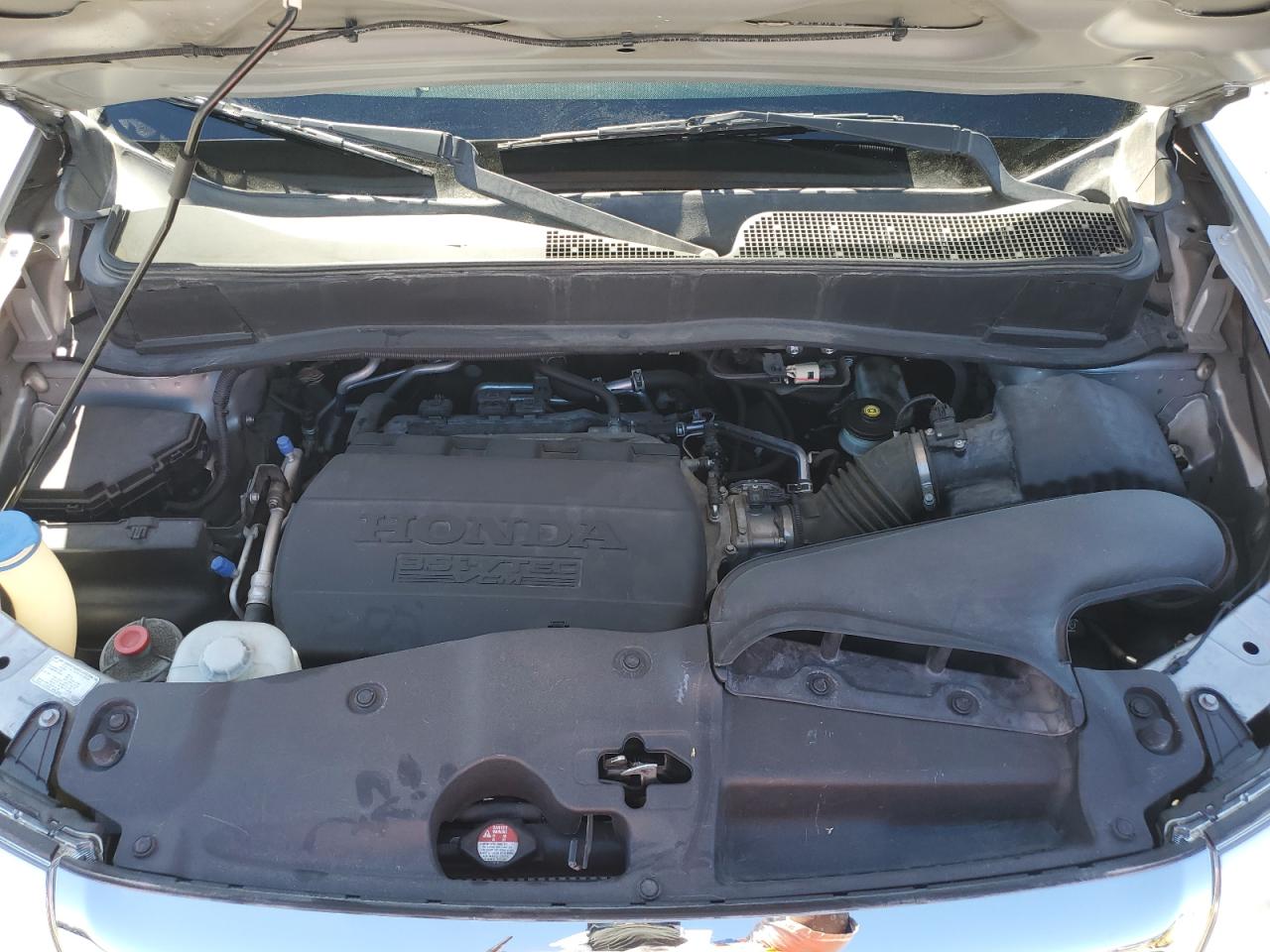 2015 Honda Pilot - Image 13