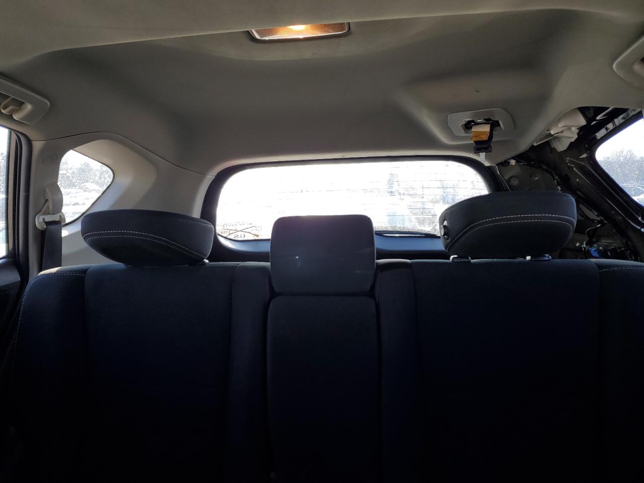 2015 Toyota RAV 4 - Image 10