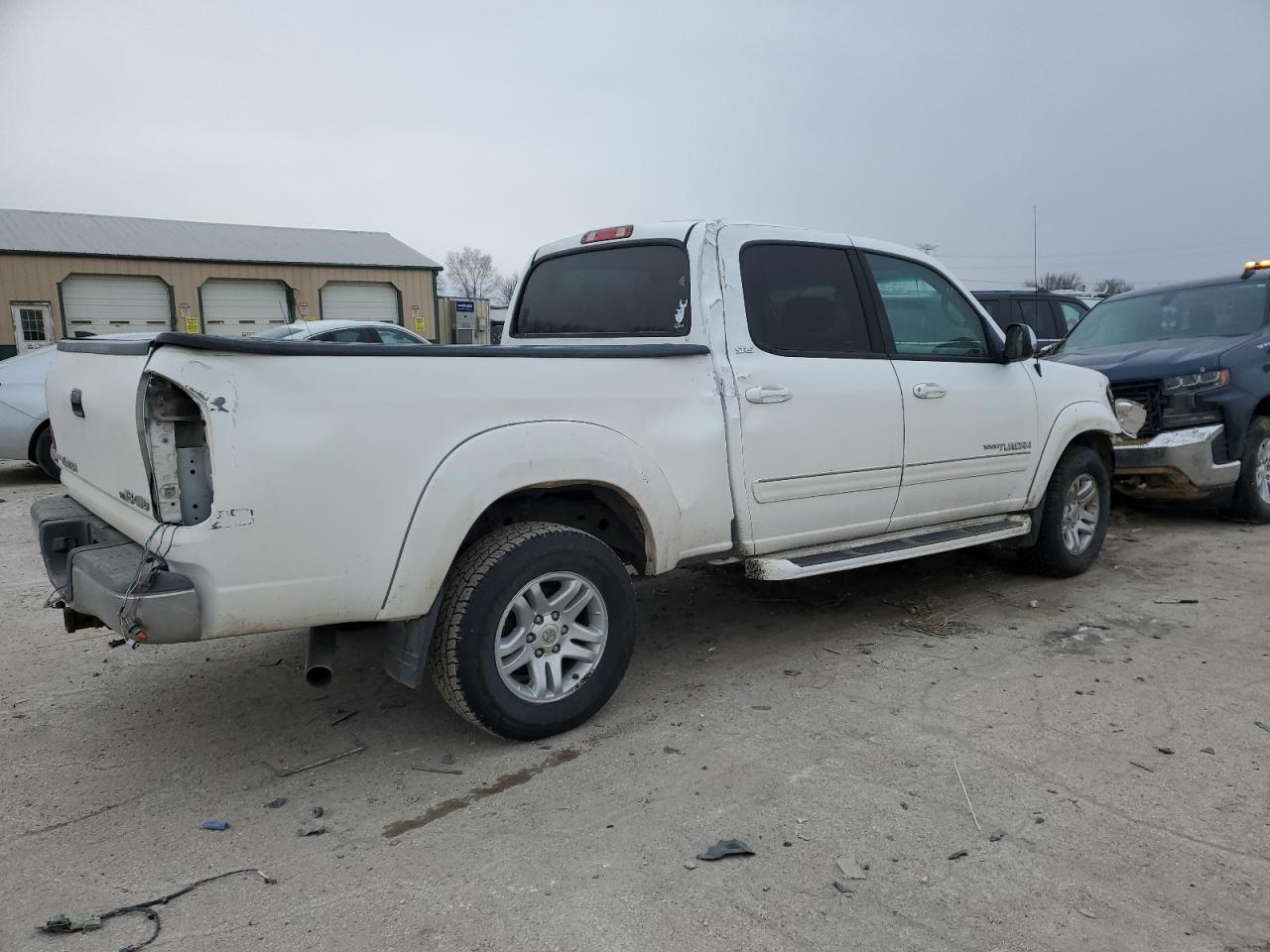 2004 Toyota Tundra - Image 3