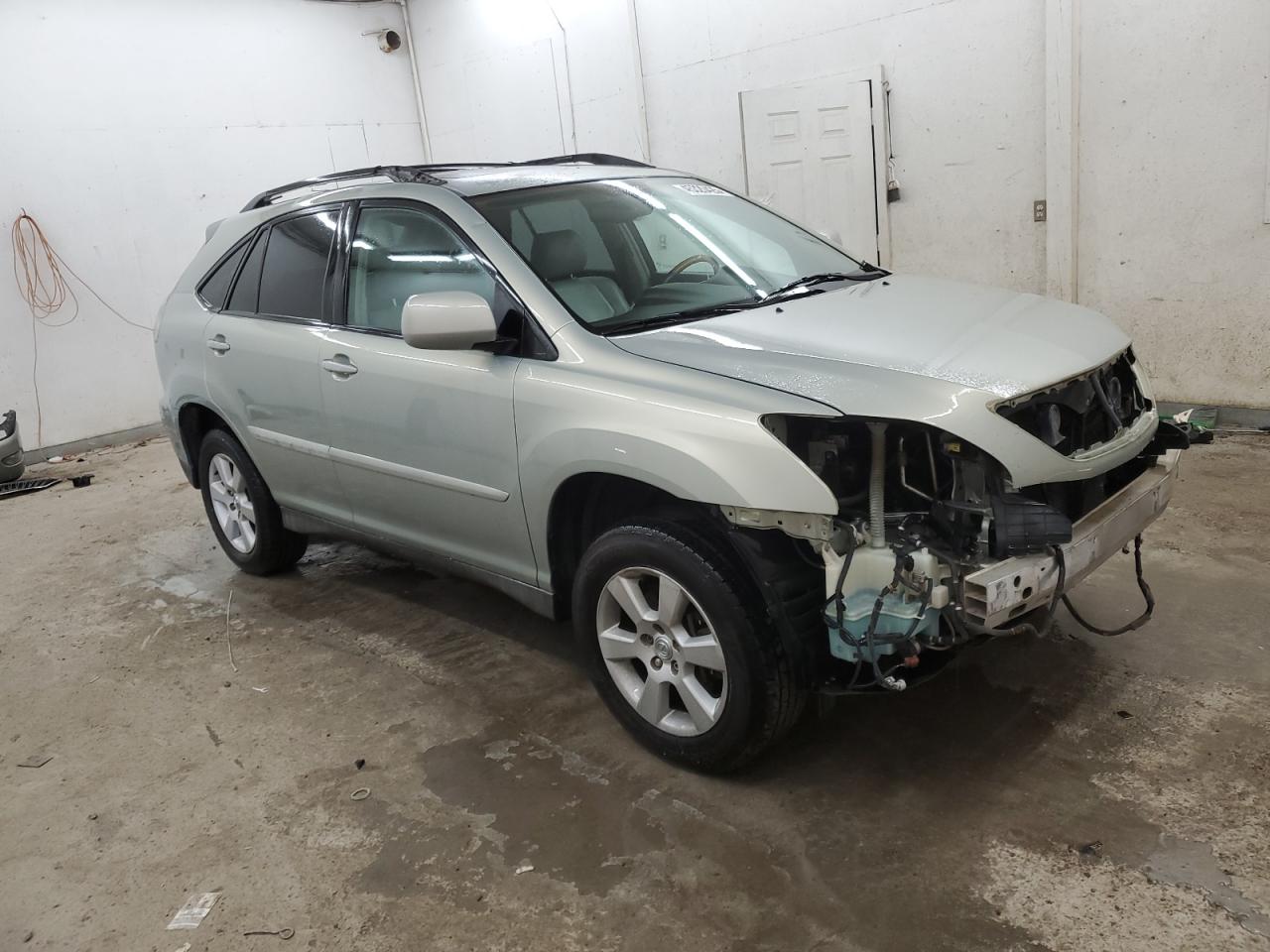 2004 Lexus RX - Image 4