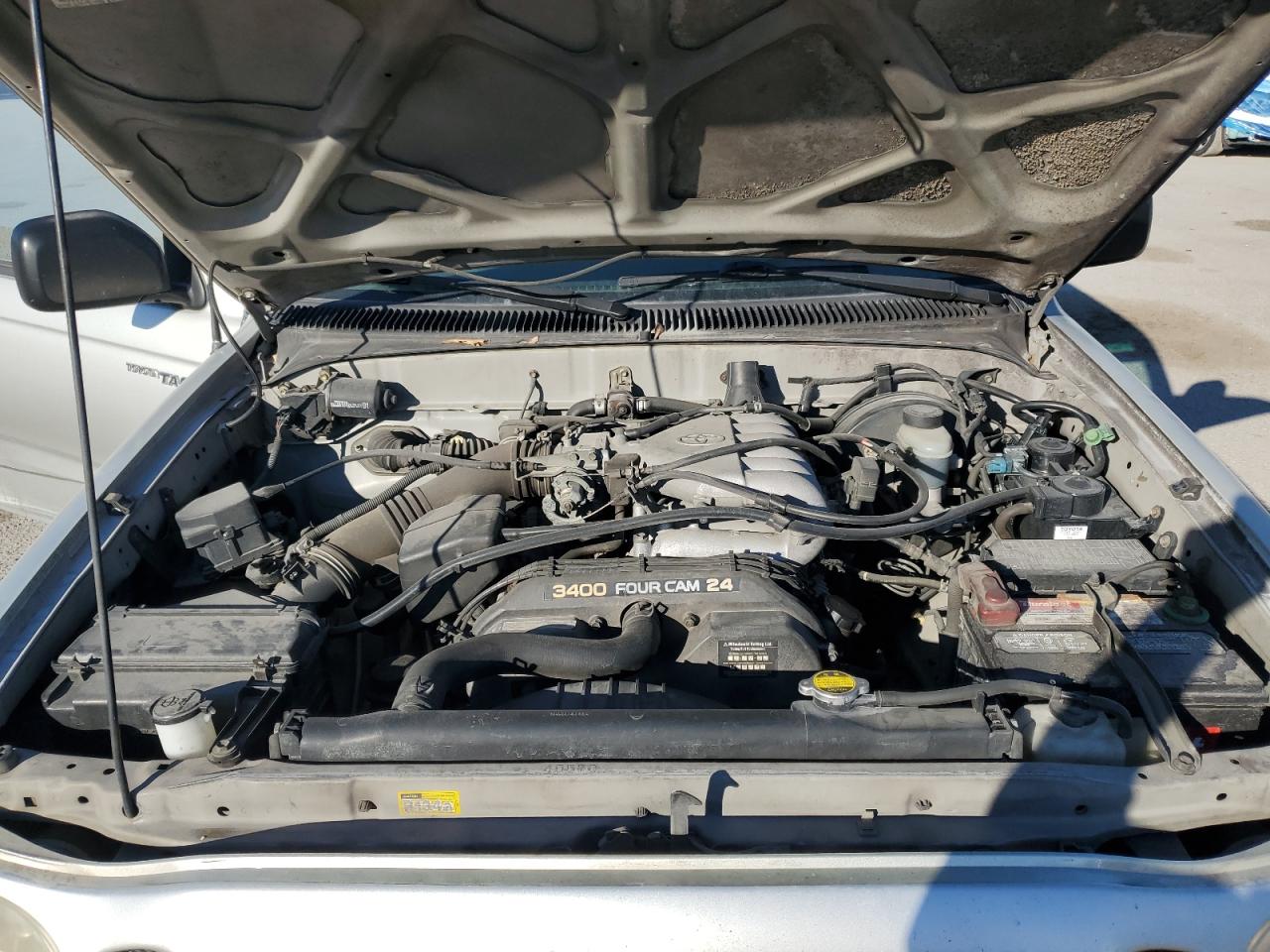 2001 Toyota Tacoma - Image 11