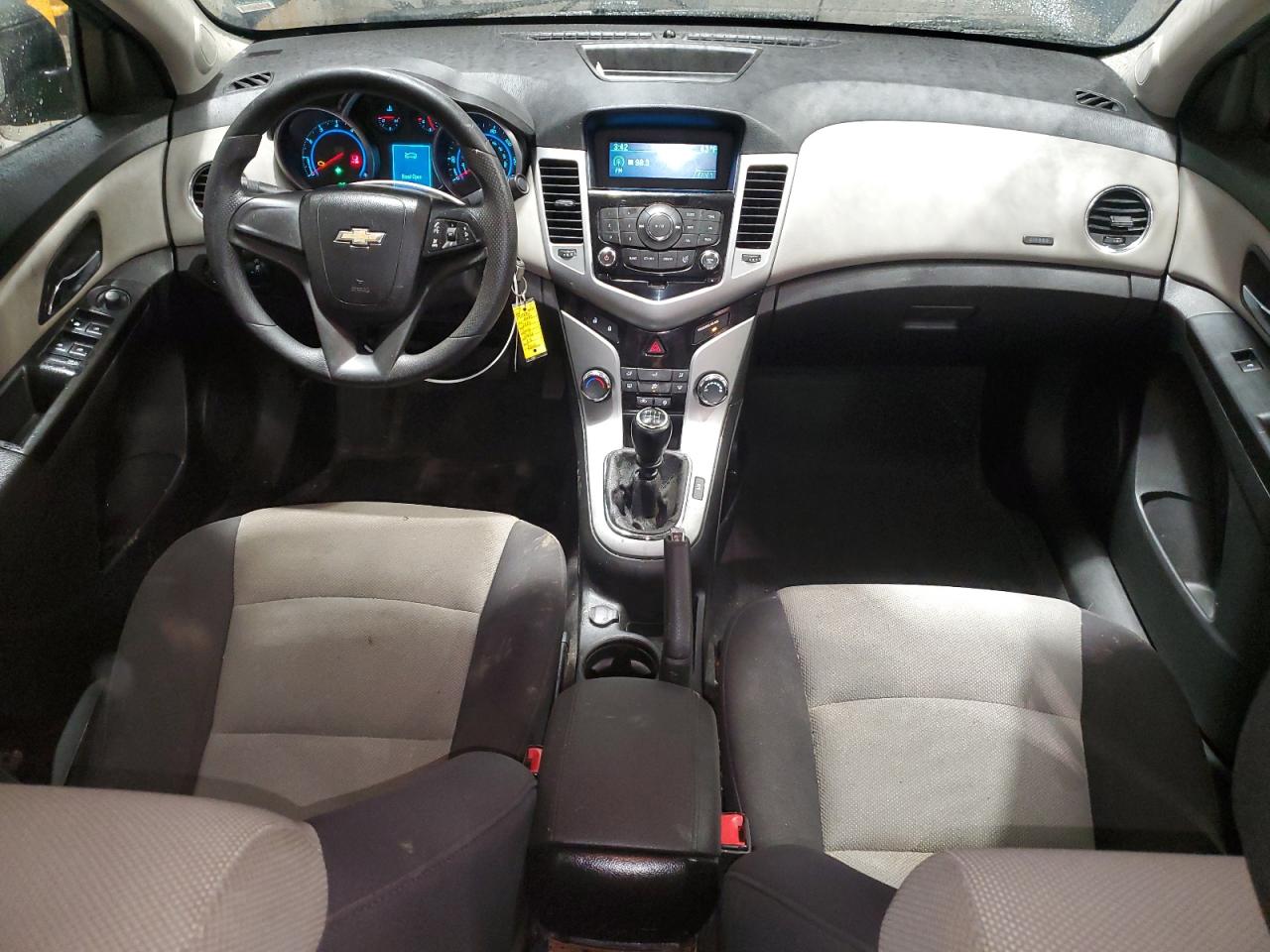 2014 Chevrolet Cruze - Image 8