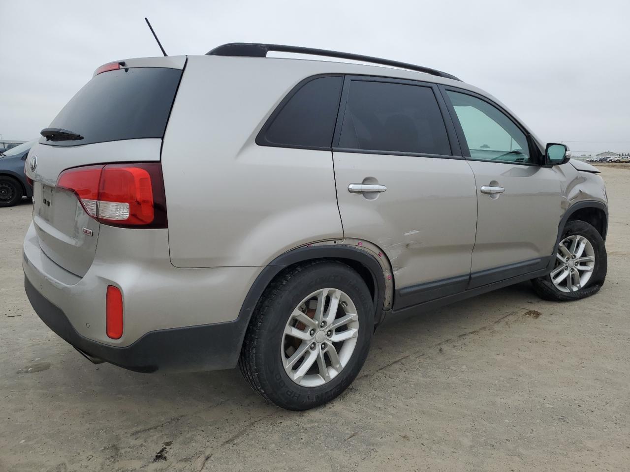 2015 Kia Sorento - Image 3