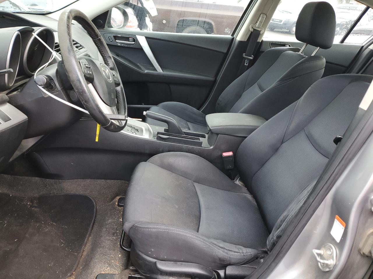 2011 Mazda 3 - Image 7