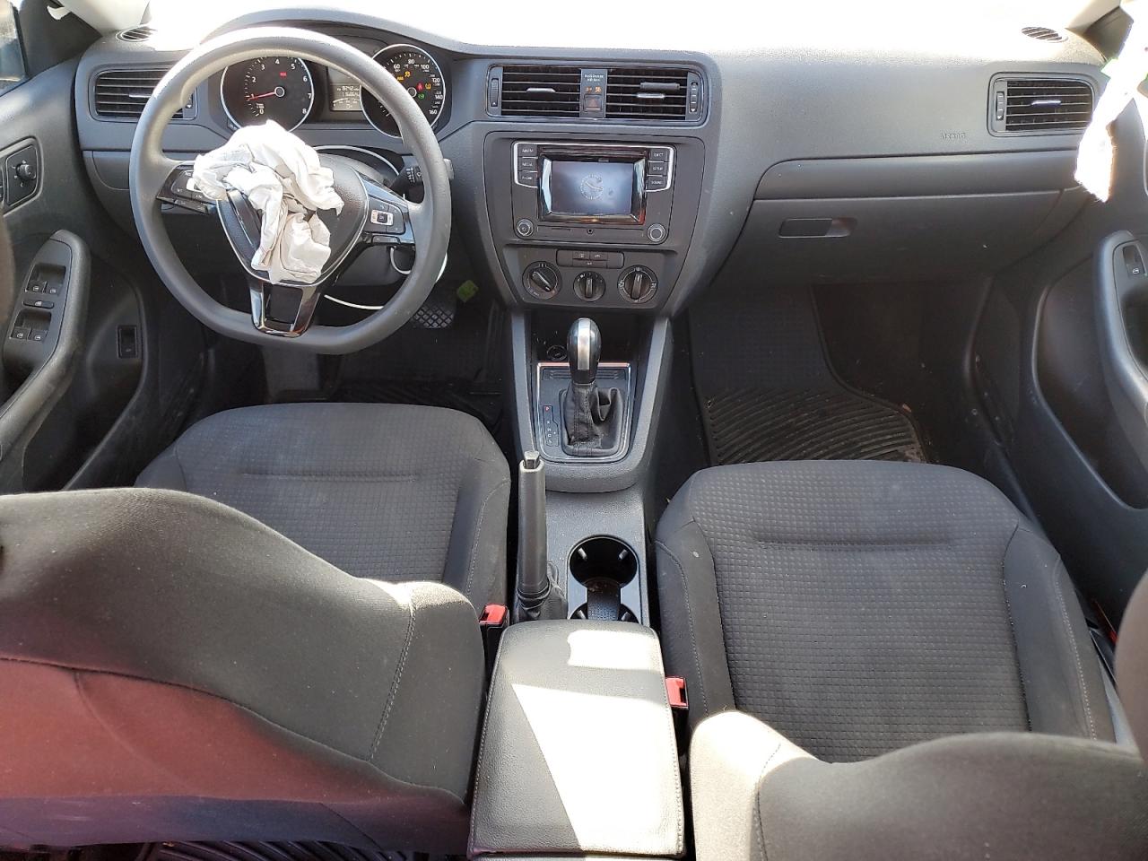 2016 Volkswagen Jetta - Image 8