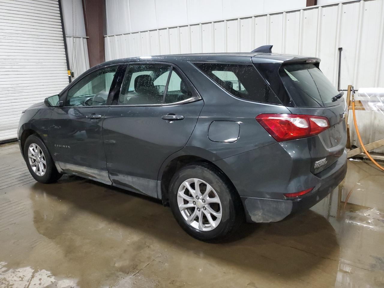 2019 Chevrolet Equinox - Image 2