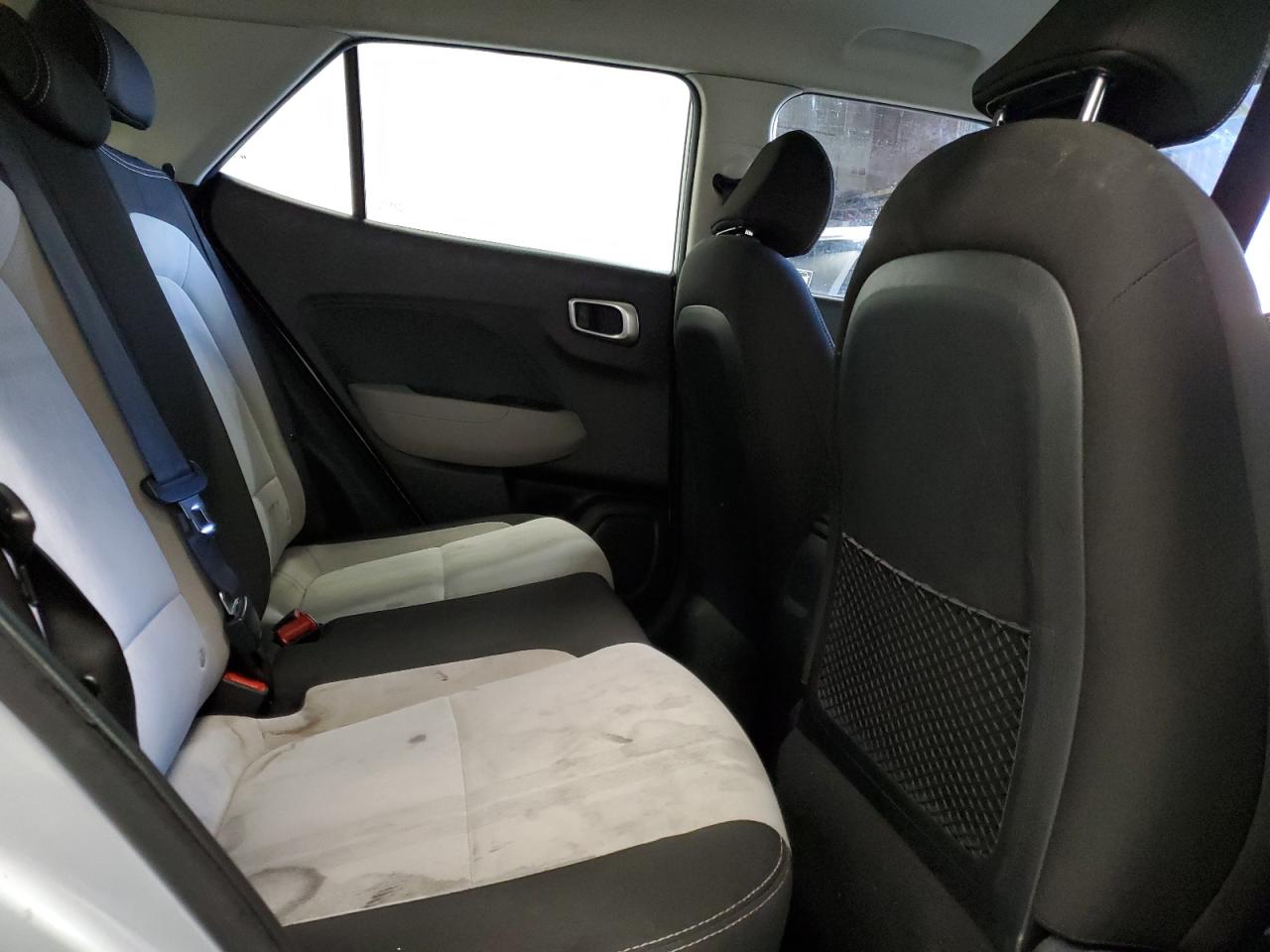 2021 Hyundai Venue - Image 10