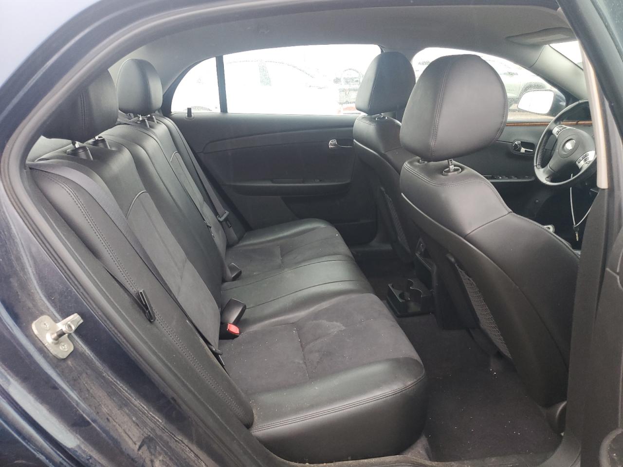 2011 Chevrolet Malibu - Image 10