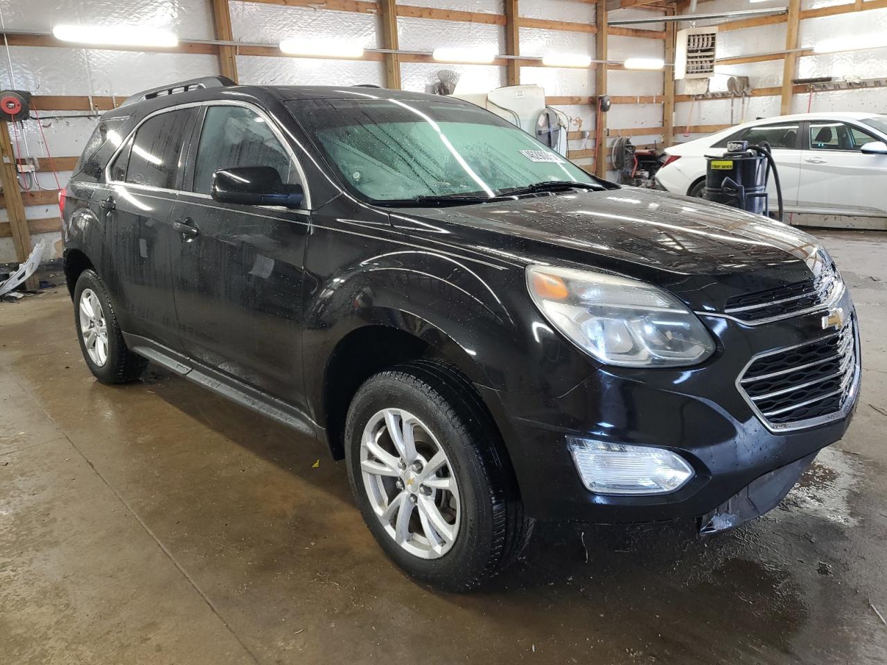 2017 Chevrolet Equinox - Image 4