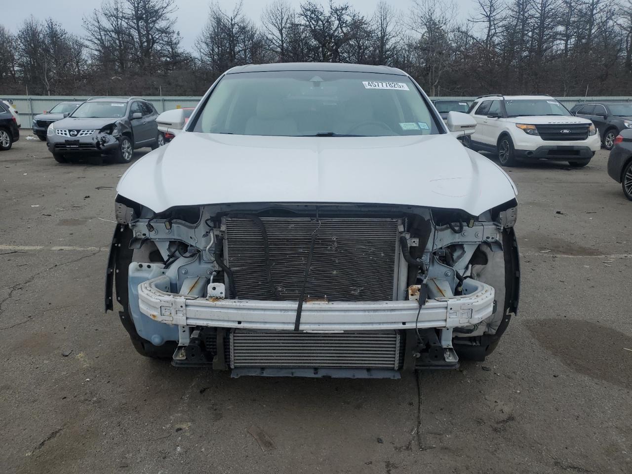 2019 Lincoln Nautilus - Image 5