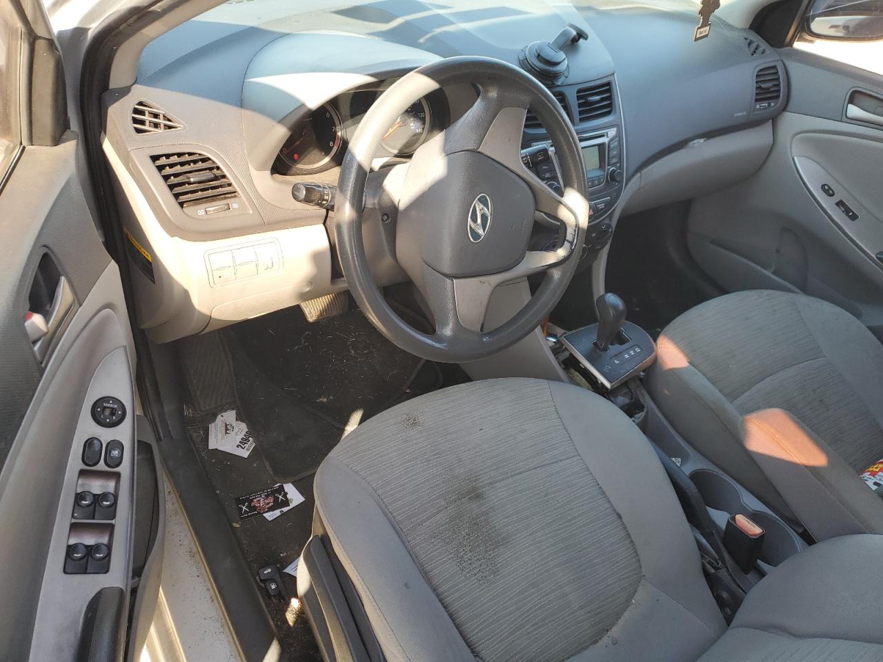 2016 Hyundai Accent - Image 8